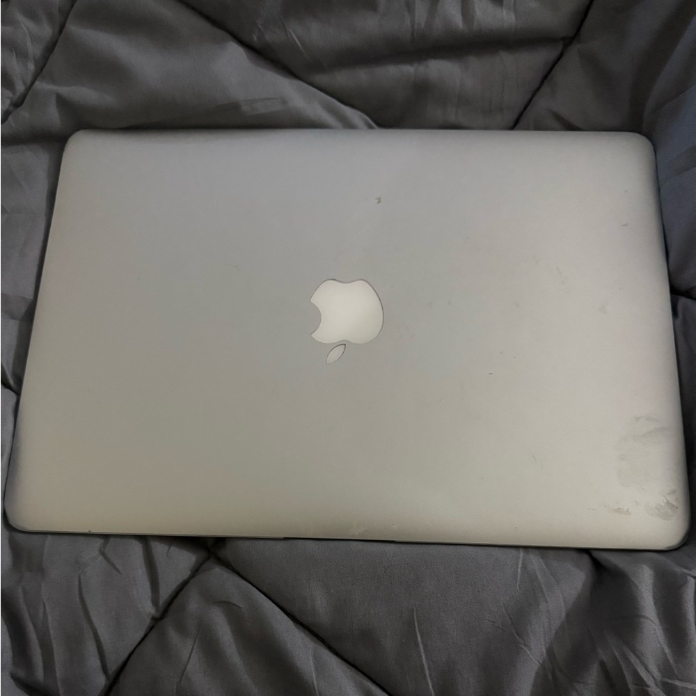 Macbook laptop for sell Macbook AIR perfect condition